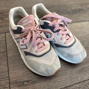 New Balance Sneakers - size 3